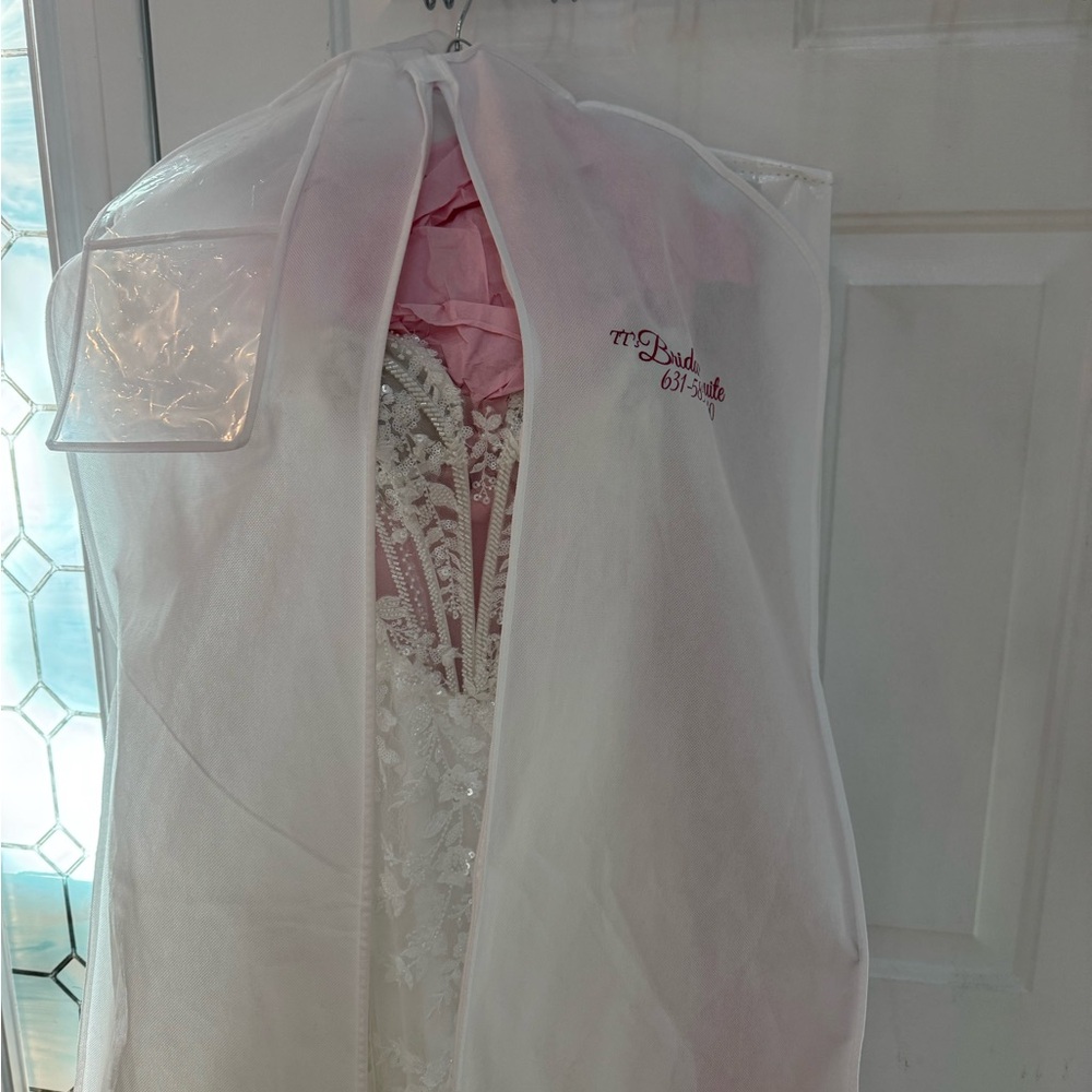 Maggie Sottero White Wedding Dress with Lace Train - Picture 11 of 13